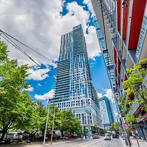  Guest house Luxury 2 Bedroom High Floor Close To Eaton Center Canada