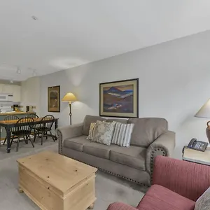  Aparthotel In Out #3 In Aspens Canada