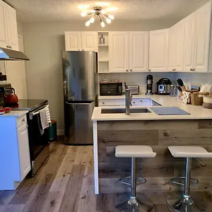  Guest house Cedar View Canada