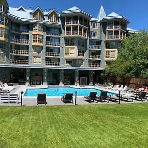 **** Hotel Cascade Lodge Suite Wifi 2 Hot Tubs Pool Gym Sauna Ski & Bike Valet Service Canada