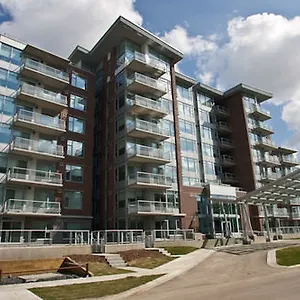 **** Hotel Princeton Executive Suites - Century Park Canada